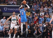 米兰体育app-灰熊惨遭太阳逆转，莫兰特努力但球队不幸失利