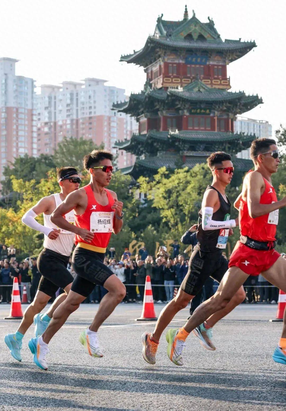 圭亚那田径选手超越自我，获得铜牌