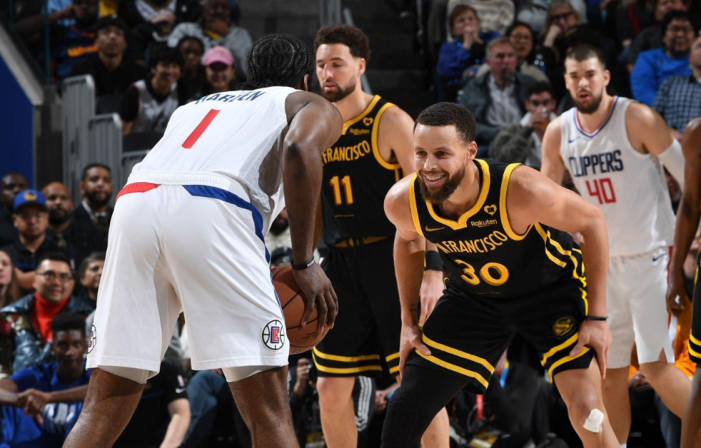 骑士主场惜败太阳，遭遇两连败