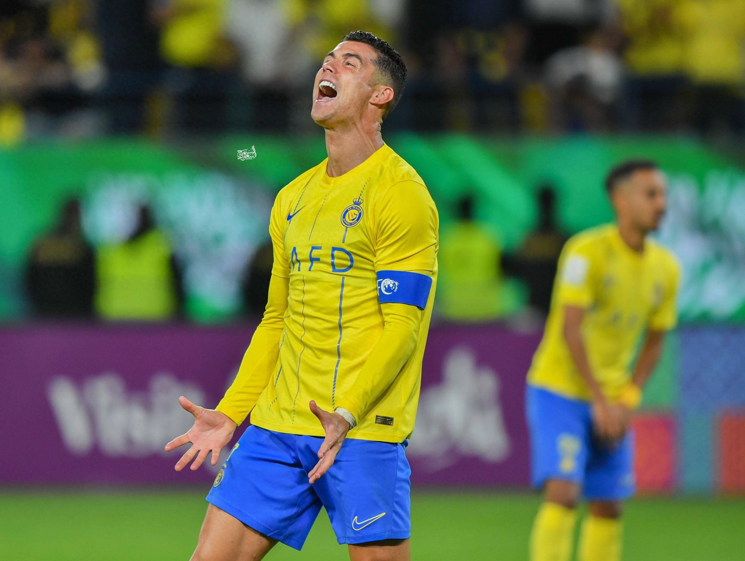 西亚足球比赛沙特队成功晋级半决赛