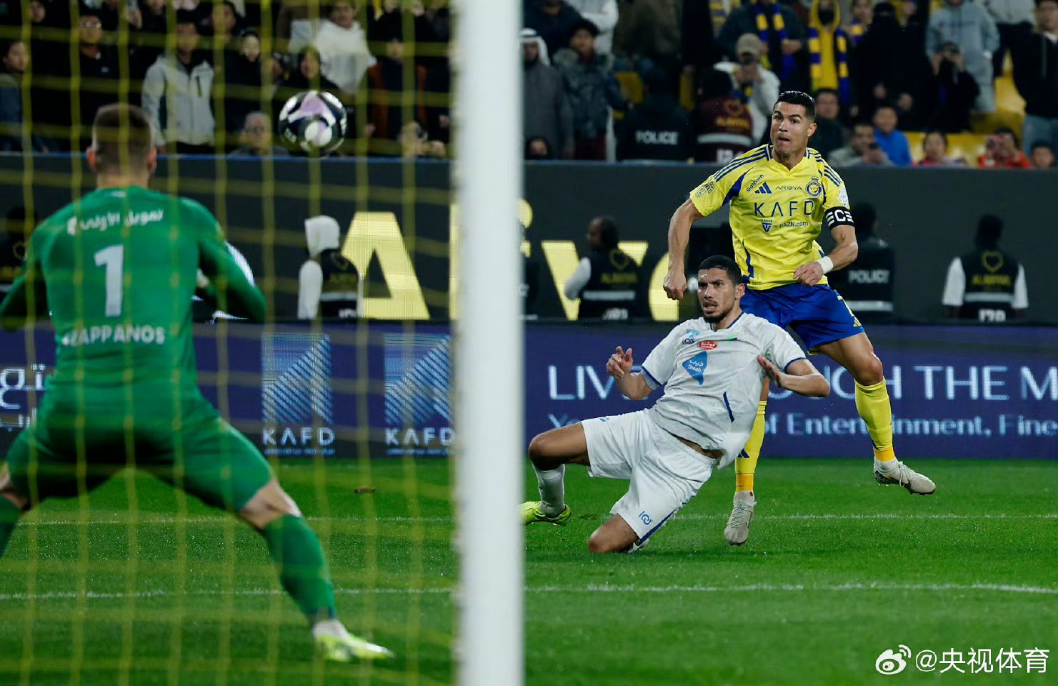 西亚足球比赛沙特队成功晋级半决赛