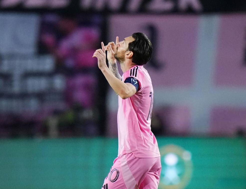 关于梅西在欧洲预选赛中放飞自我展现出惊人技巧！的信息