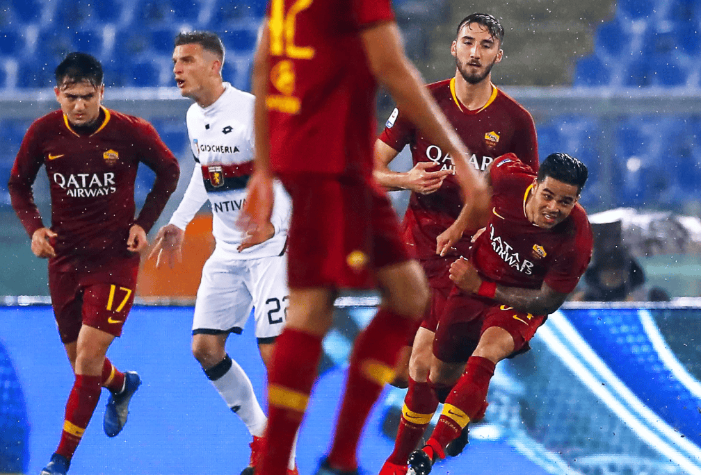 意甲联赛新赛季热身赛激情开战，球场热闹非凡