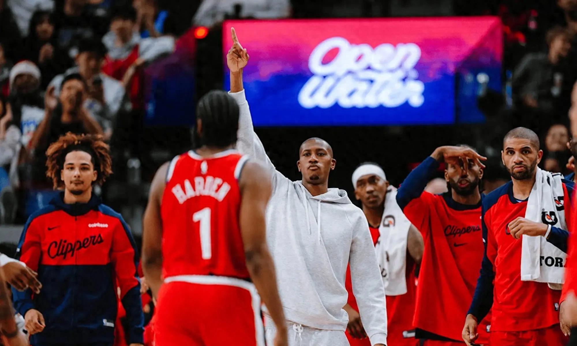 关于篮网绝地反击爵士，西蒙斯统治全场的信息