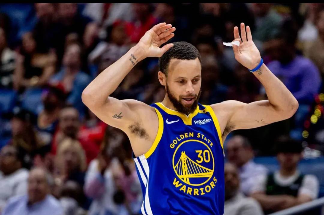 勇士三分雨轰炸狂擒马刺 勇士三分雨轰炸狂擒马刺