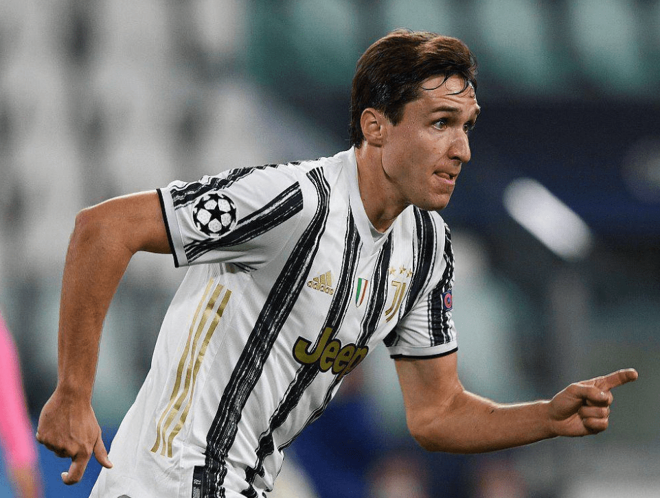 尤文图斯主场战胜国际米兰，继续领跑意甲联赛