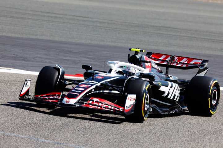 包含索伯车队绝杀迈凯伦，拉塞尔统治全场的词条